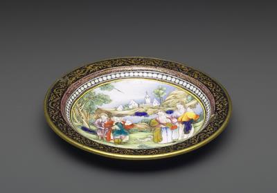 图片[3]-Painted enamel dish decorated with Western figures, Qianlong reign (1736-1795) , Qing dynasty-China Archive